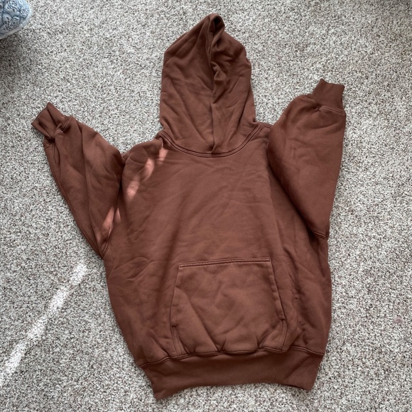 YEEEZE KIDS SIZE 7 HOODIES - Picture 2 of 4